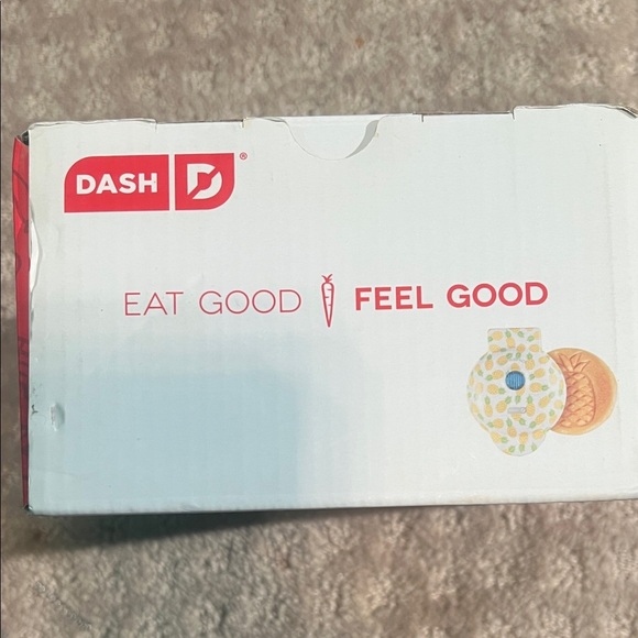 Ash Pineapple Mini Waffle Maker - White and Yellow - Picture 6 of 6